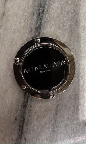 Bag hanger for table